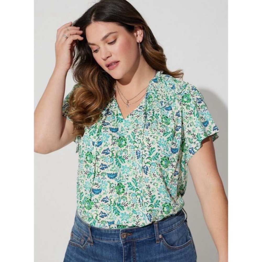 Torrid Washable Gauze Smocked Yoke Ruffle Top Colette Floral Size 4